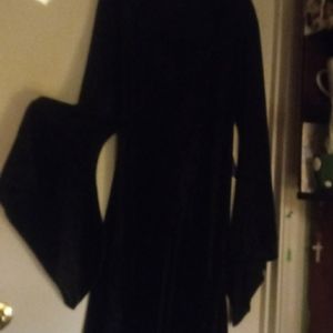 Black velvet pullover